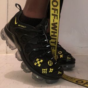 Off white vapor max